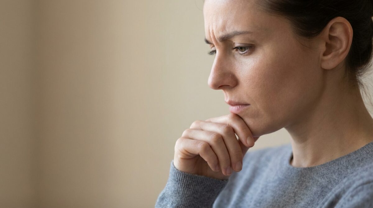 découvrez les phrases courantes révélatrices des personnes malheureuses, expliquées par la psychologie pour mieux comprendre leurs émotions et leur état d'esprit.